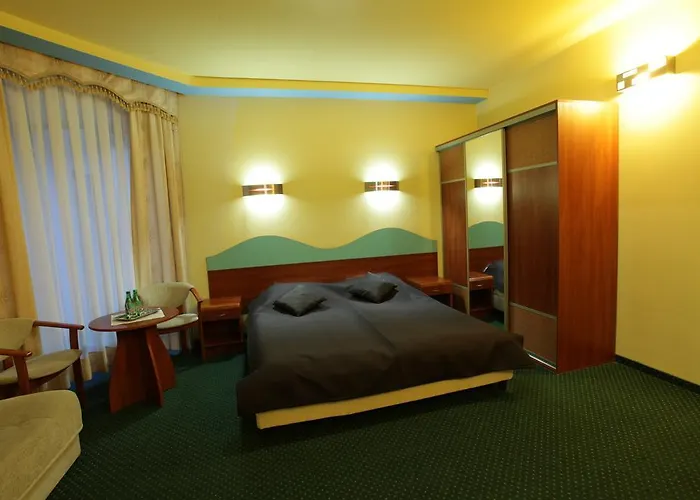 Hotel Arka 2*